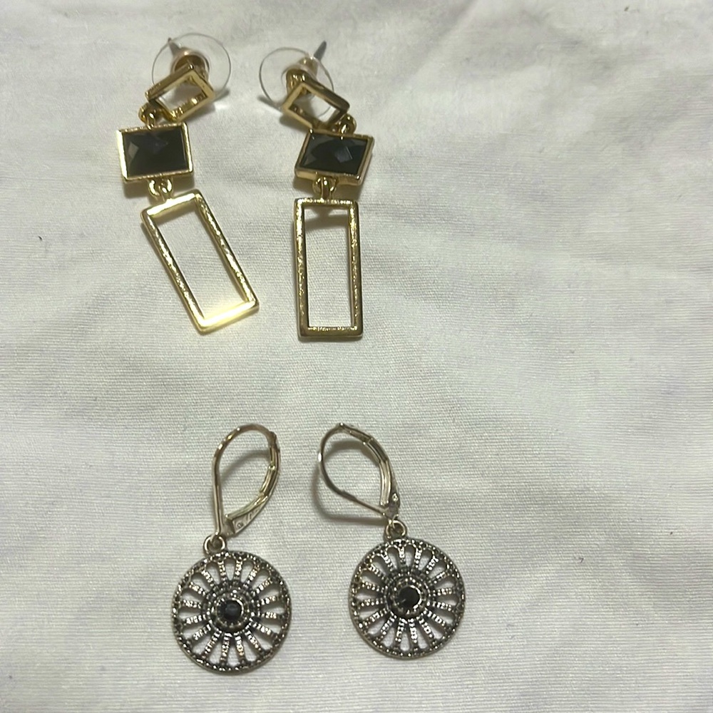 2 pairs WHBM Earrings. 2 for 1 price!!